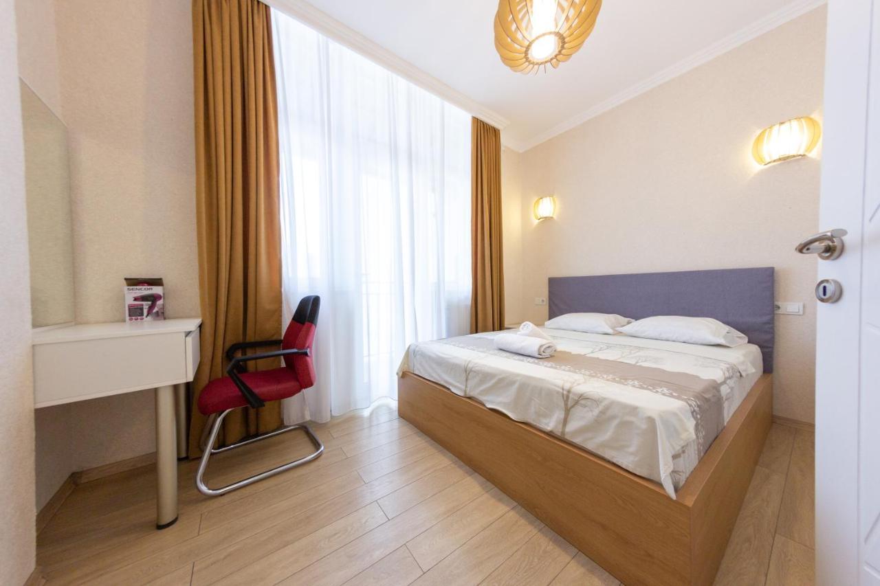 5 Apartment In One Boulding - Near Stadium Batumi Exterior foto